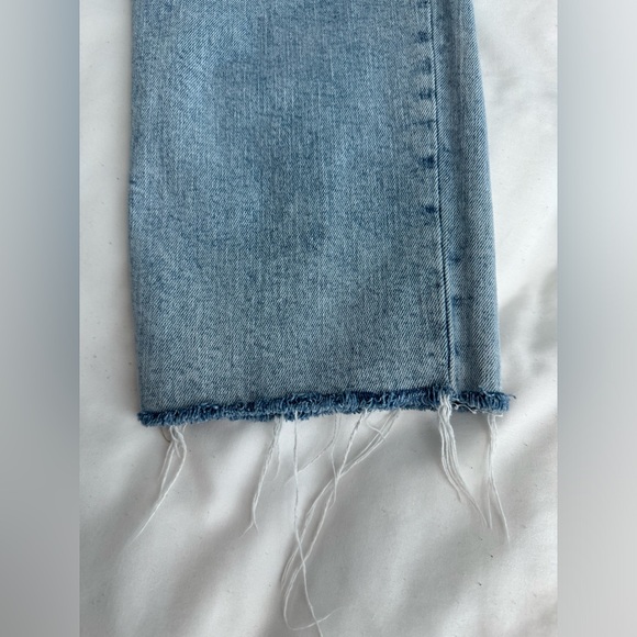 Old Navy Sky High Straight Leg Denim Jeans - Picture 7 of 9